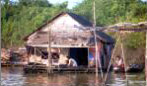 Village flottant sur le lac du Tonle Sap